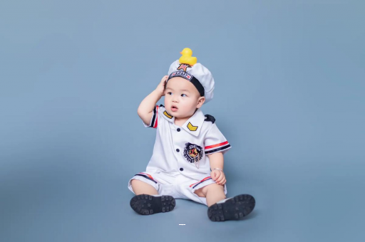 宁波宝宝老摇头怎么回事